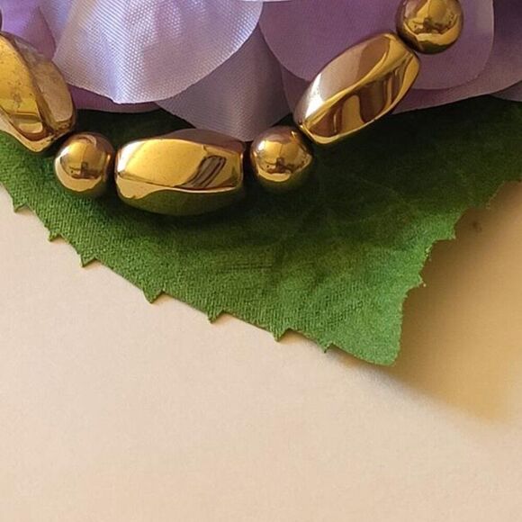 New, not Worn, Golden Plated Hematite Beaded Stretch Bracelet - Picture 3 of 7